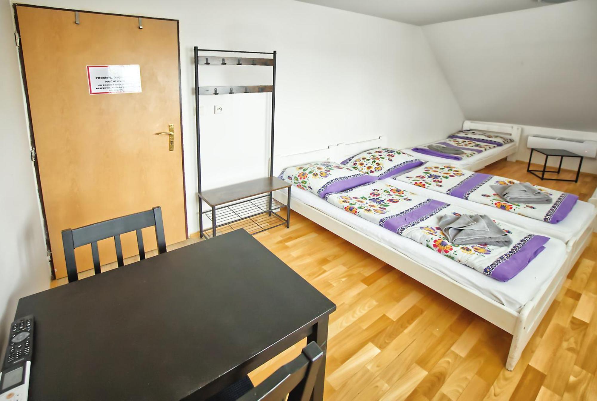 Penzion Bazen Vino Sklep U Palecku Zaječí Bagian luar foto
